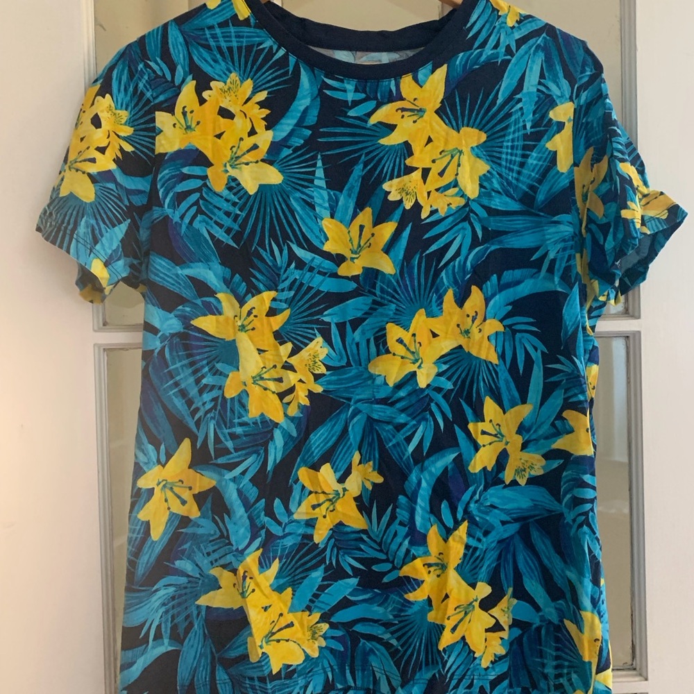 Lands' End Hawaiian Blue and Yellow Short Sleeve Tee
